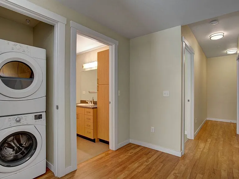 Leilani Apartment Homes — Photo 29
