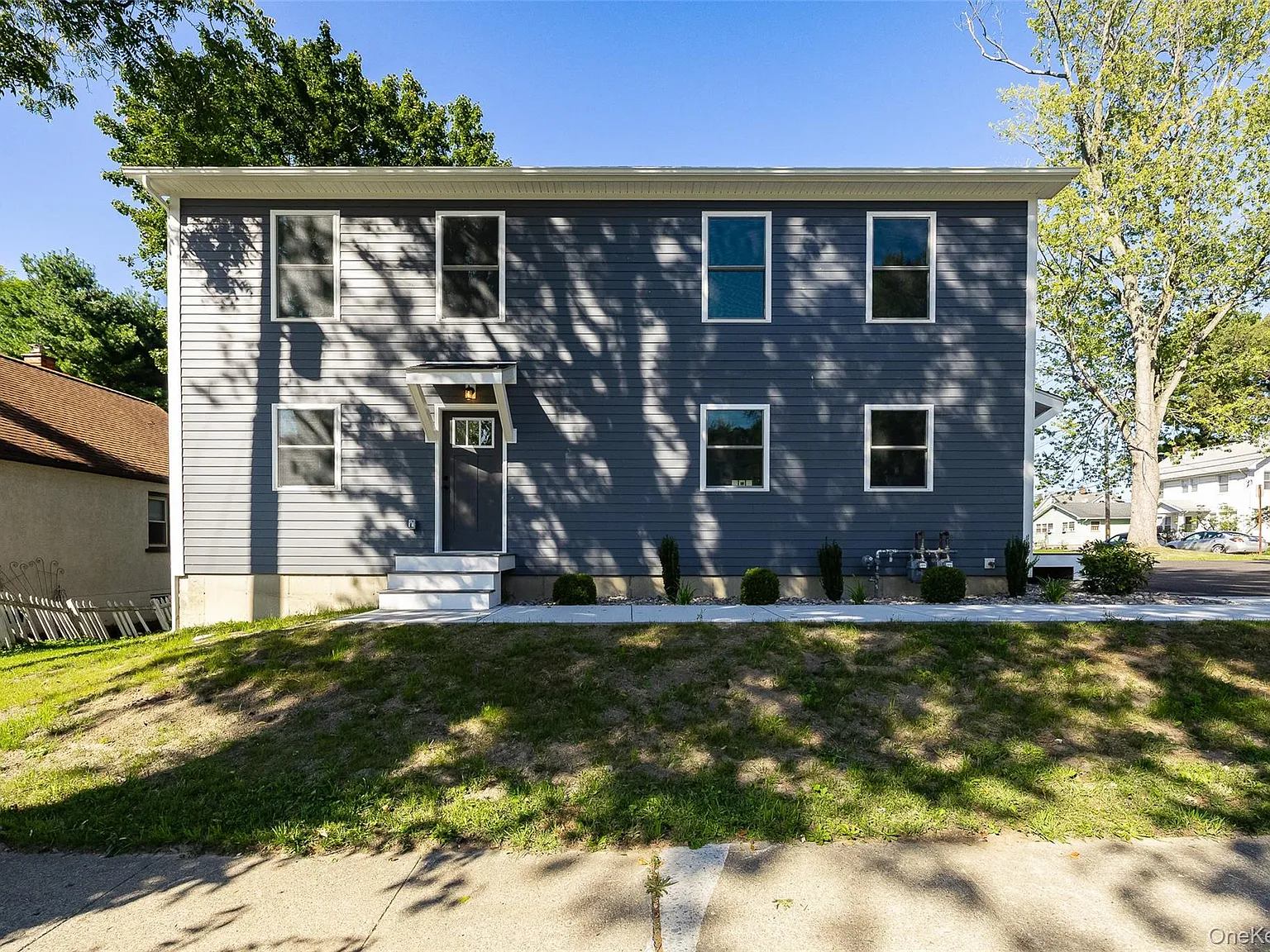 2 bed, 2.5 bath, 930 sqft, $2,500 — Photo 2