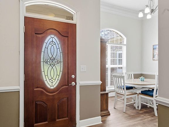 4th image of 860 Birmingham Rd