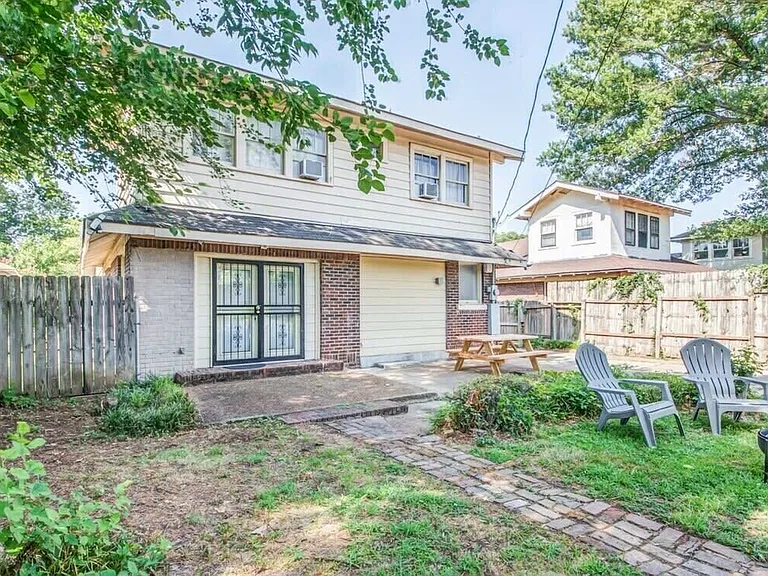2385 Parkway Pl — Photo 12