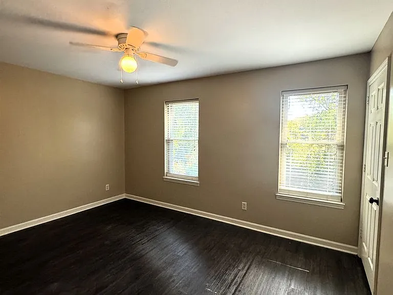 2609 Wynterhall Rd SE #D — Photo 8