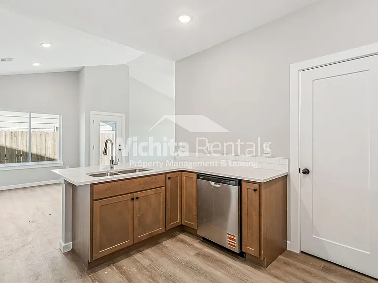3810 S Bluelake St — Photo 8