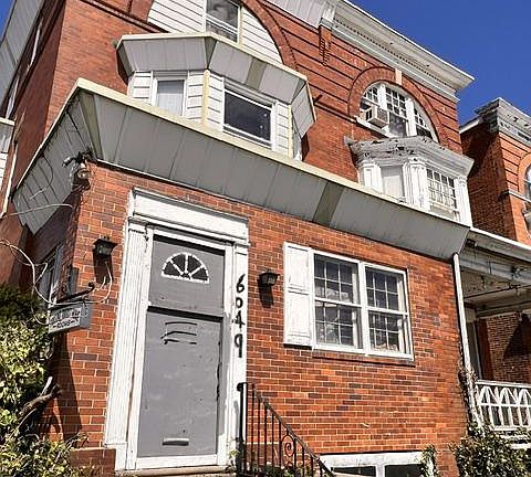 2nd image of 6047 & 6049 Chestnut St