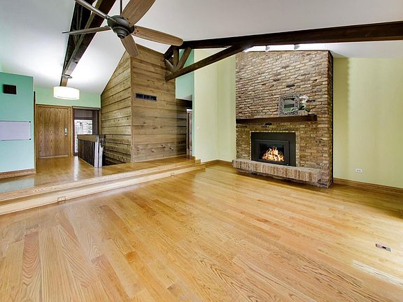 5th image of 24283 N Grandview Dr