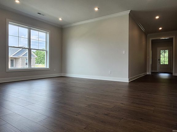 4th image of 7021 Ironwood Cir