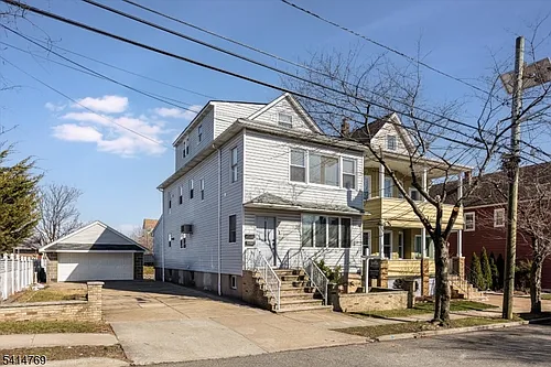 182 Pierre Ave Photo 1