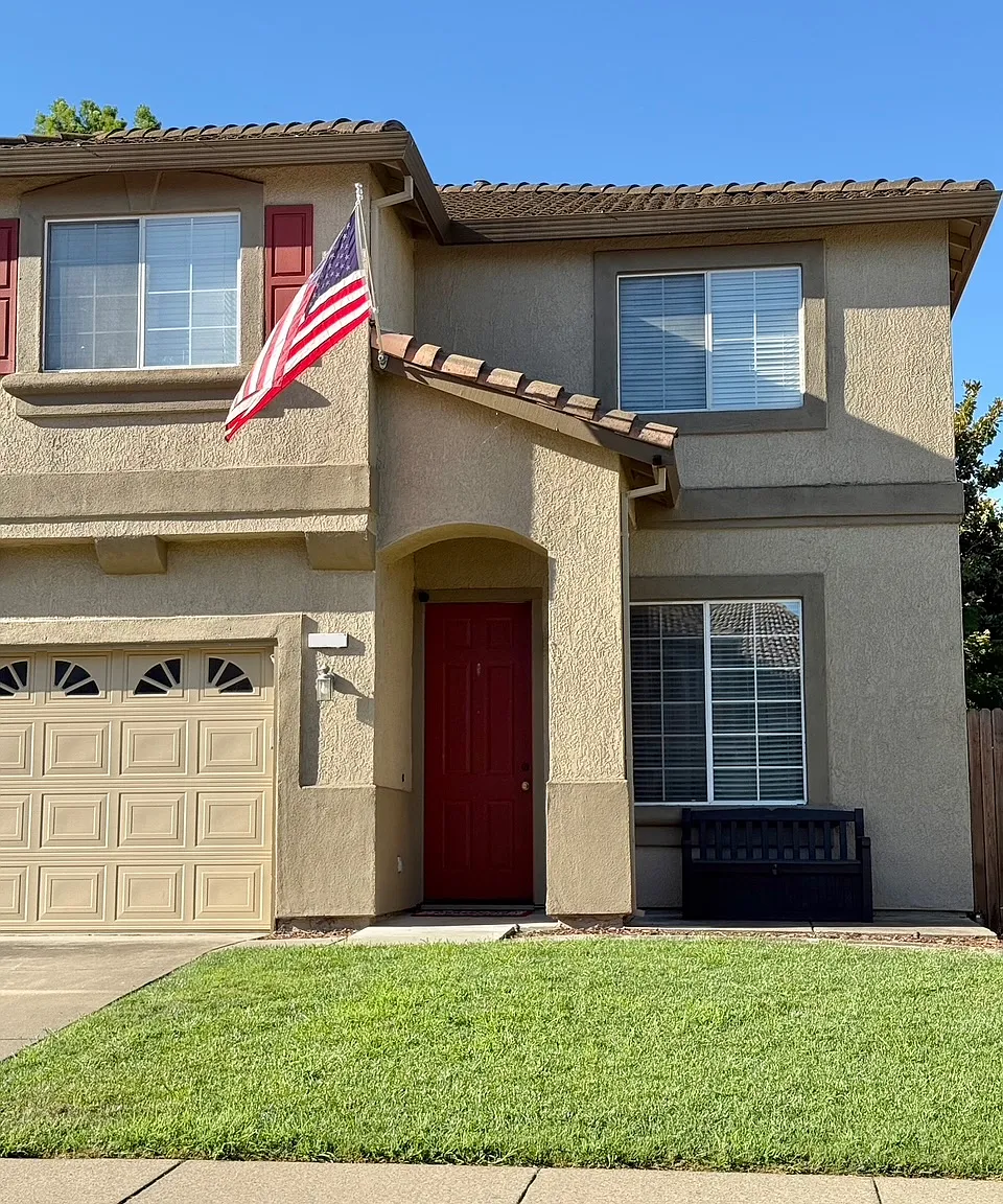 2247 Railway Cir — Photo 1