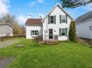 19 Station Rd S, East Hants, NS B0N2H0