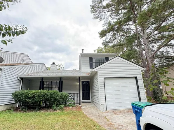 701 Pine Tree Trl #10-E, Atlanta, GA 30349