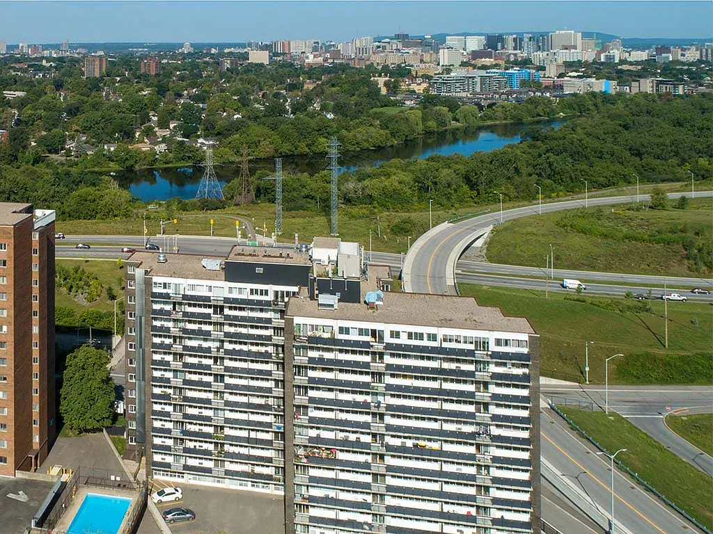 Kingsview Apartments — Photo 3