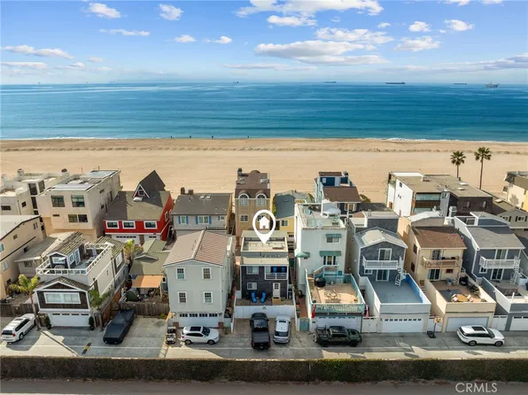 24B Surfside Ave, Seal Beach, CA 90743