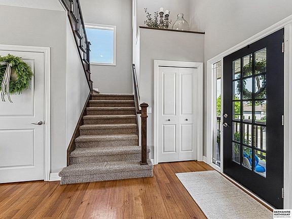 4th image of 7422 S 198th St
