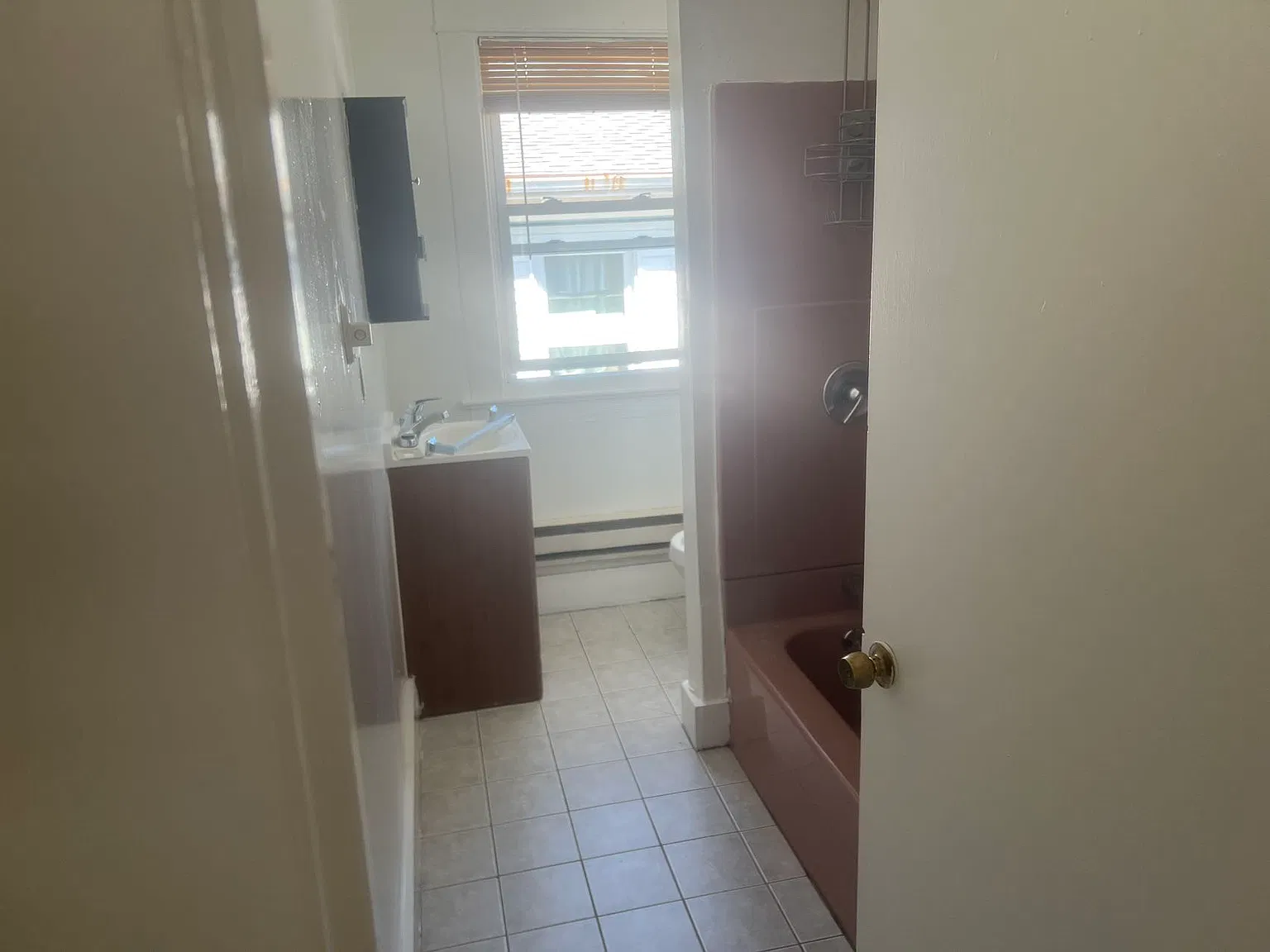 3 bed, 1.5 bath, 1200 sqft, $1,795 — Photo 3