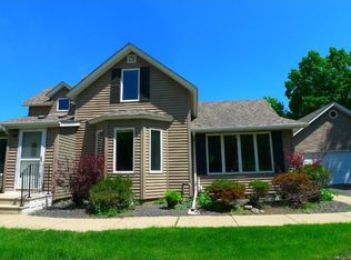 6517 Rowland Rd, Eden Prairie, MN 55344