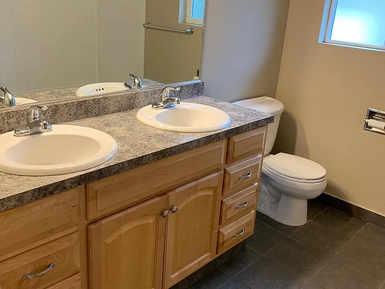 12504 SW Karen St #2 — Photo 6