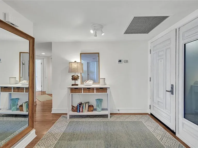 4551 Gulf Shore Blvd N #505 — Photo 5