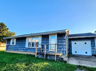 318 Glenn Ln, Follansbee, WV 26037