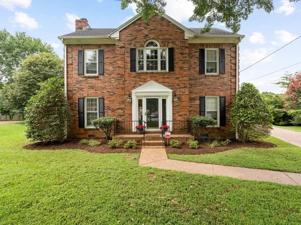 5717 Saint Charles Ct, Hermitage, TN 37076