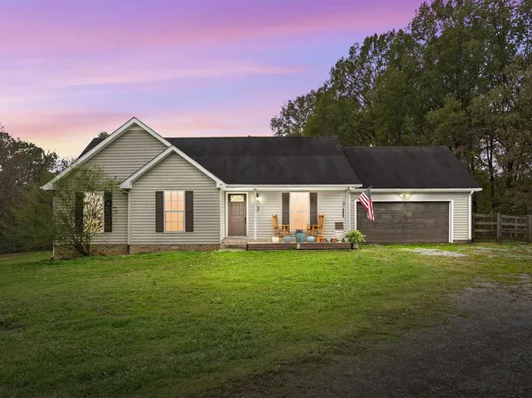 2954 Charlie Sleigh Rd, Woodlawn, TN 37191