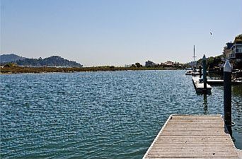 Dock :: 421 E. Strawberry Drive