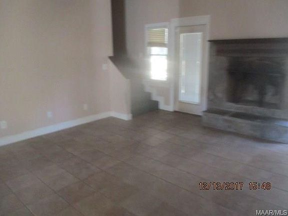 4th image of 2945 Pinehaardt Dr