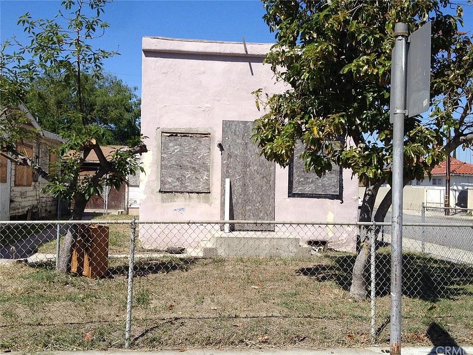 2nd image of 14401 Pontlavoy Ave