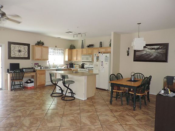 4th image of 1243 E Bluebird Dr