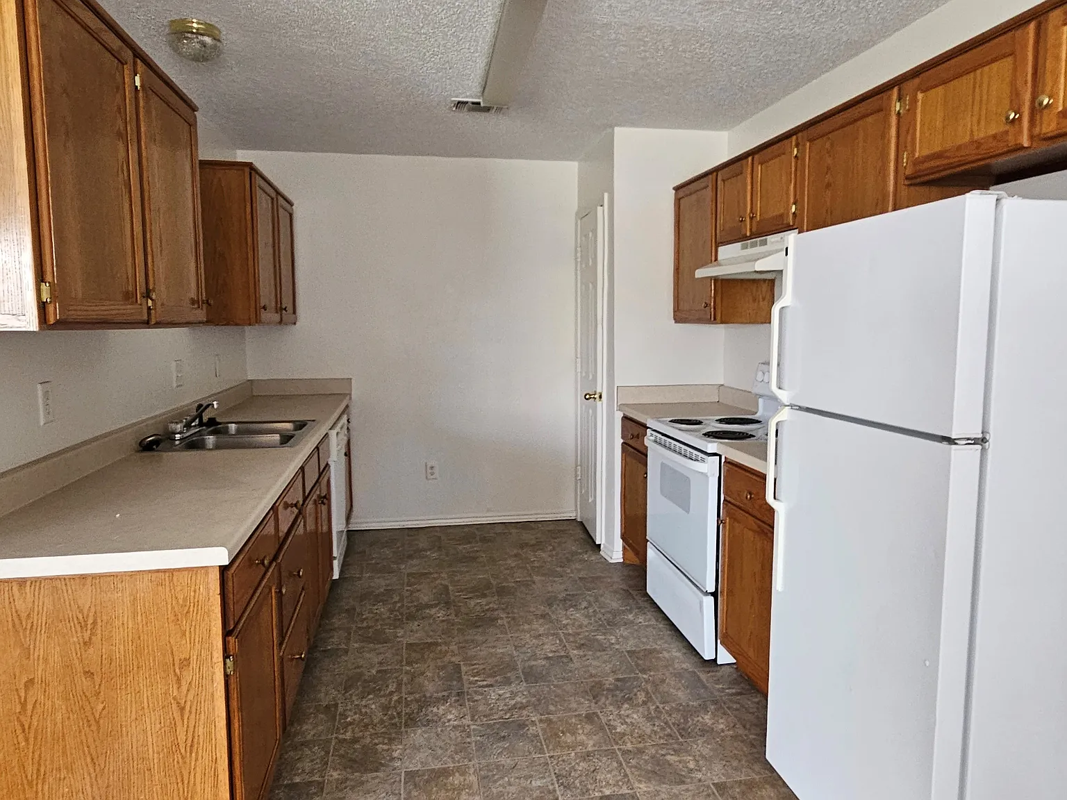 2 bed, 1130 sqft, $1,100 — Photo 4