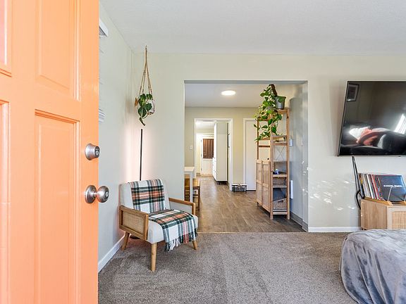 5th image of 1814 W Reserve St