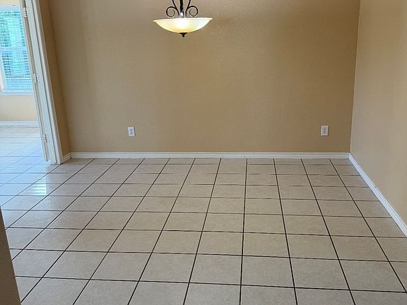 5th image of 1140 Wenk Ct