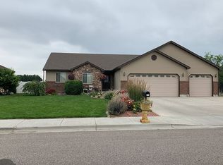 977 Meggan St, Blackfoot, ID 83221