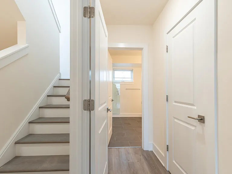 978 N 8th St #8 — Photo 26
