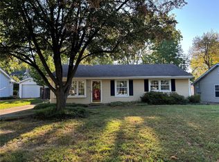 1136 Woodgate Dr, Saint Louis, MO