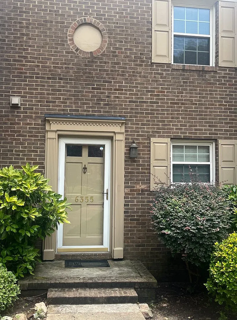 6355 New Market Way — Photo 1