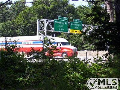 3rd image of 4725 Harvey St