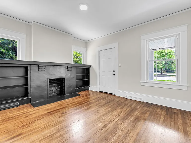 1320 W Friendly Ave — Photo 5