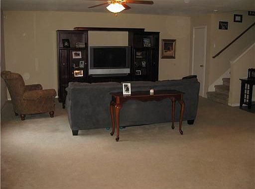 2nd image of 7922 Wolf Dr