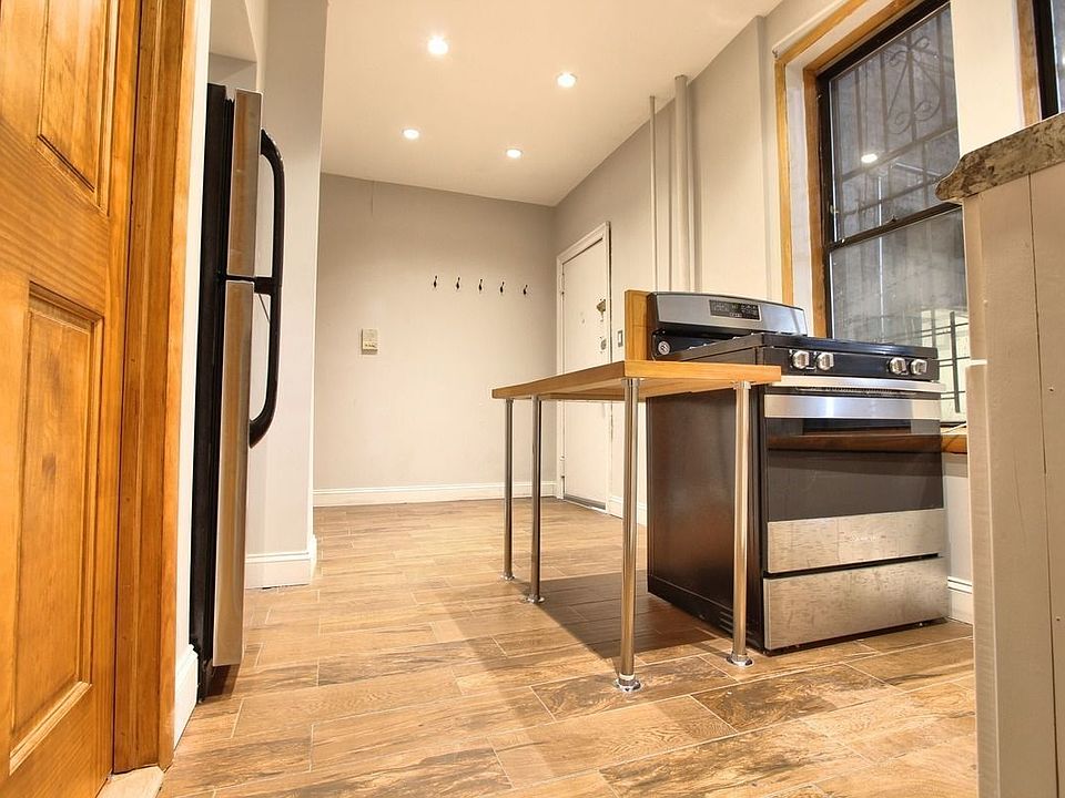 1st image of 353 Howard Ave #D3