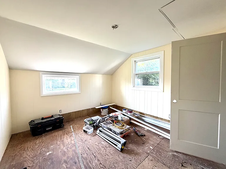 255 Oliphant Ln #B — Photo 5