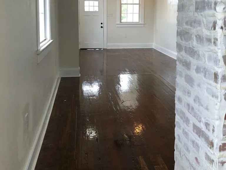 2112 Amelia St — Photo 12