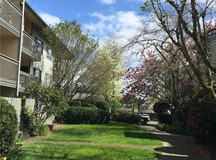 330 Grow Ave NW APT C1, Bainbridge Island, WA 98110