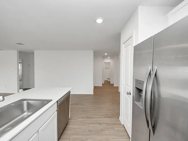 1607 Red Oak Dr — Photo 15