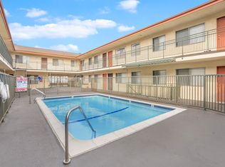 4380 W 132nd St #4, Hawthorne, CA 90250