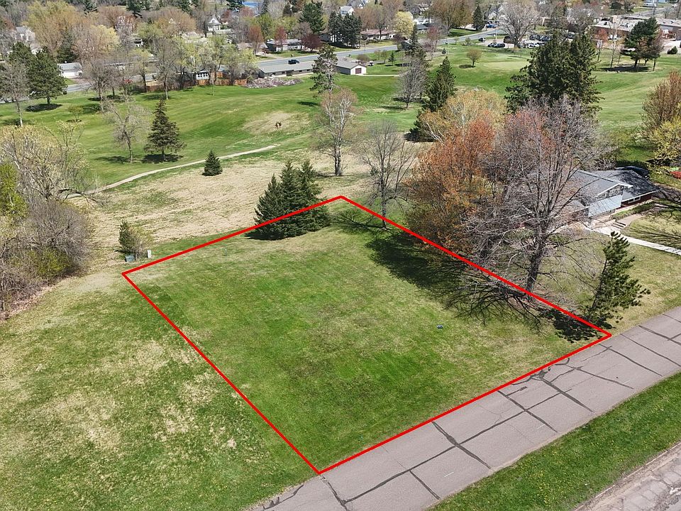 2nd image of Skyline Dr W