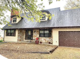 1099 S Callahan Rd, Wentzville, MO 63385