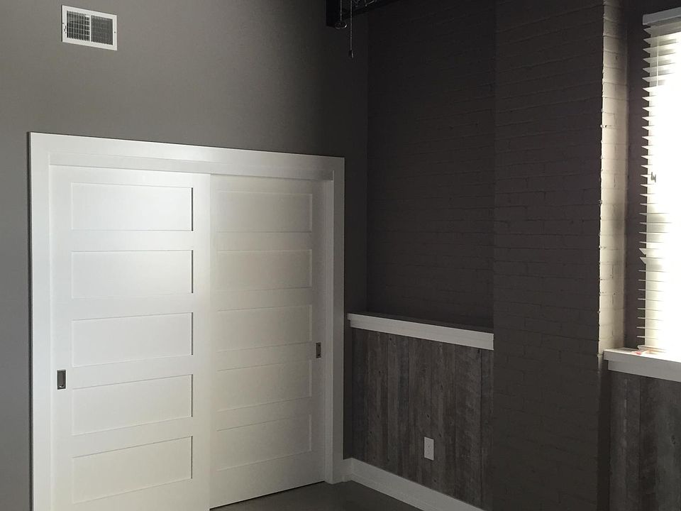 Spacious bedroom closet