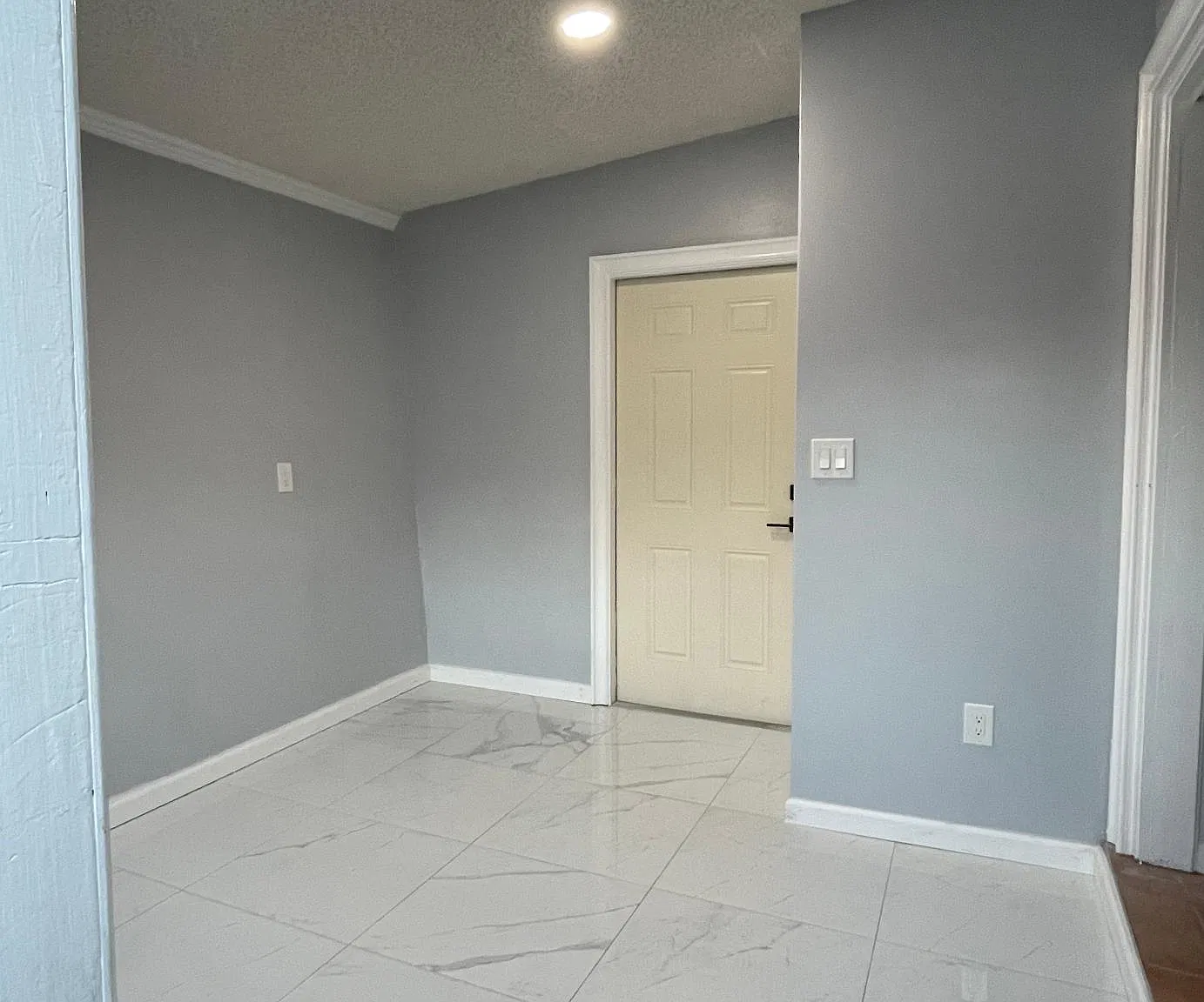 1126 NW 1st Ave — Photo 2