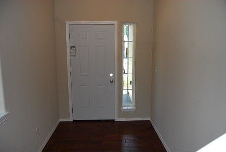 4th image of 7605 181st St E