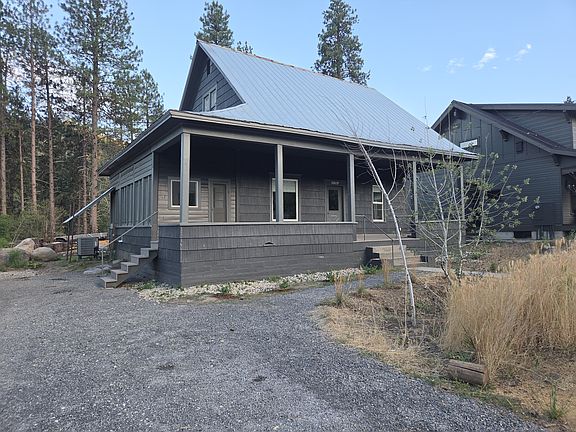 2nd image of 1217 Commercial St