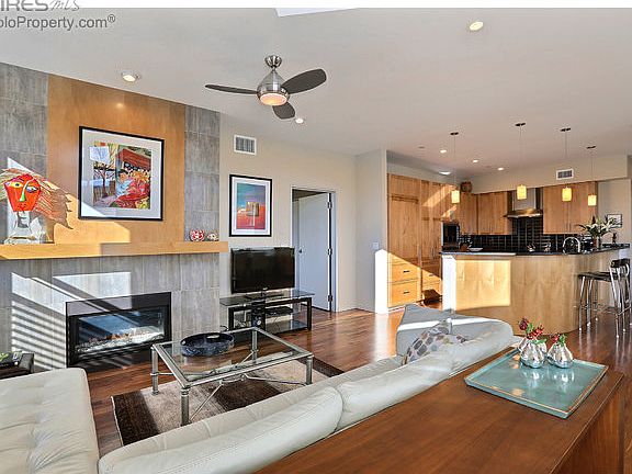 1505 Pearl St 304